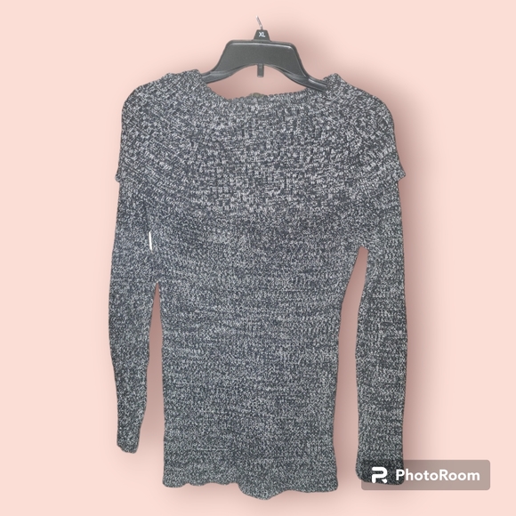 *Preswick and Moore Sweater - Picture 2 of 2